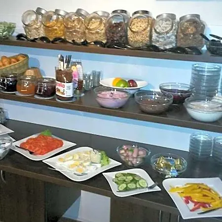 Art فندق 3*