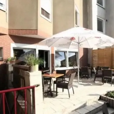 丁斯拉肯艺术酒店 酒店 丁斯拉肯